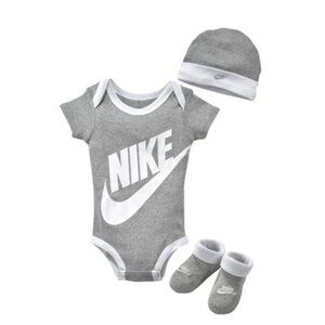 Nike Air Gray 3 Piece Set Newborn 0-6 months